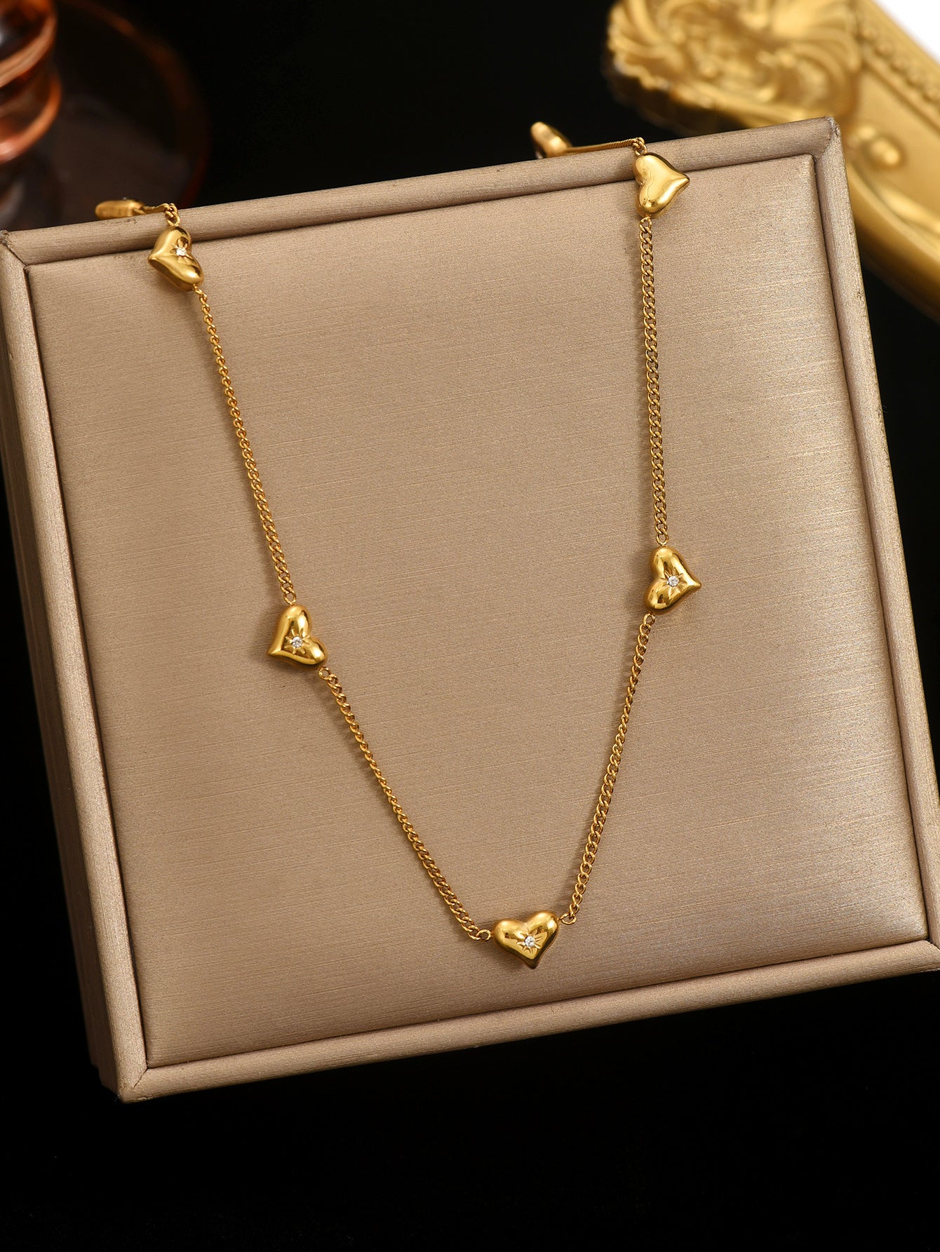 Lxalry 18K Gold-Plated Heart Necklace Stainless Steel Hypoallergenic Jewelry, Tarnish Free Minimalist Gift For Women, Wife Mom Girlfriend Valentine S Day Anniversary Everyday Elegance